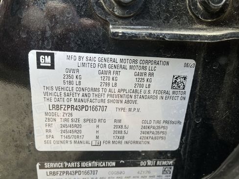 Certified 2023 Buick Envision Essence w/ Sport Touring Package image 33