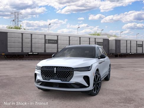 New 2026 Lincoln Nautilus Reserve AWD/4WD image 2