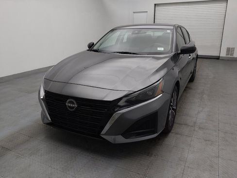 Used 2024 Nissan Altima 2.5 SV image 15