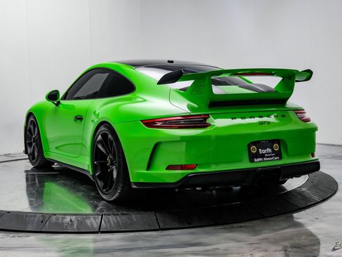 Used 2018 Porsche 911 GT3 RWD image 12