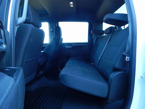 Used 2025 Chevrolet Silverado 2500 LT w/ Convenience Package image 12