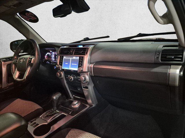 Used 2024 Toyota 4Runner SR5 AWD/4WD image 21