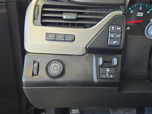 Used 2019 GMC Yukon XL Denali w/ Denali Ultimate Package image 28