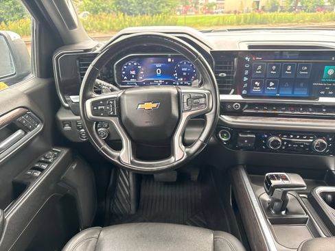 Used 2023 Chevrolet Silverado 1500 LTZ AWD/4WD image 13
