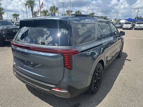 Used 2025 Kia Carnival SX Prestige FWD image 16
