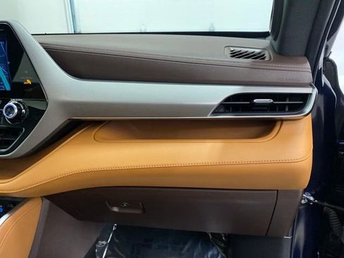 Certified 2022 Toyota Highlander Platinum image 45