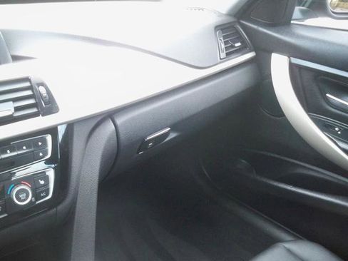 Used 2016 BMW 320i xDrive Sedan image 12