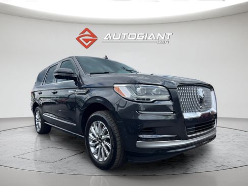 Used 2023 Lincoln Navigator 4WD image 14