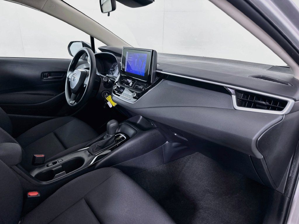 Certified 2025 Toyota Corolla LE FWD image 27