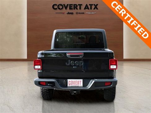 Used 2023 Jeep Gladiator Willys image 4