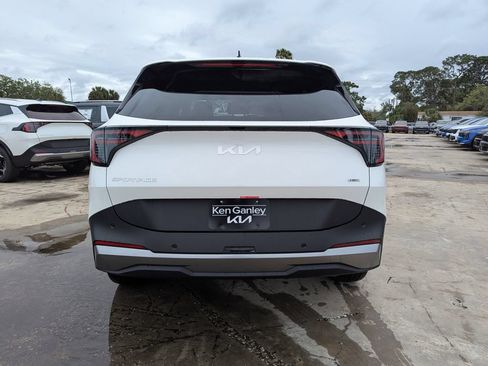 New 2026 Kia Sportage EX AWD/4WD image 7