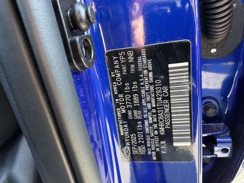 Used 2026 Hyundai Venue SEL FWD image 20