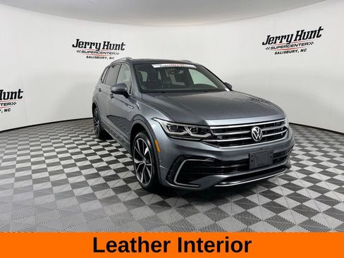 Used 2022 Volkswagen Tiguan SEL R-Line image 6