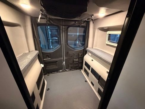Used 2022 Mercedes-Benz Sprinter 2500 image 25