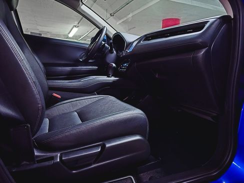 Used 2020 Honda HR-V EX-L image 32