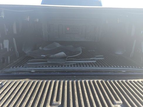 Used 2017 Ford F150 Lariat w/ Equipment Group 502A Luxury image 5