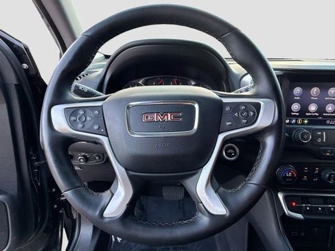 Used 2024 GMC Terrain SLT image 39