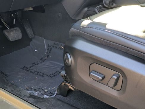 New 2025 Jeep Wrangler Unlimited Rubicon 392 image 15