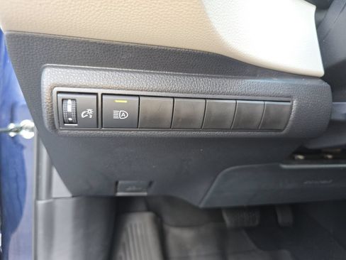 Used 2025 Toyota Corolla LE FWD image 25