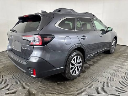 Used 2020 Subaru Outback Premium w/ Popular Package #1 AWD/4WD image 3