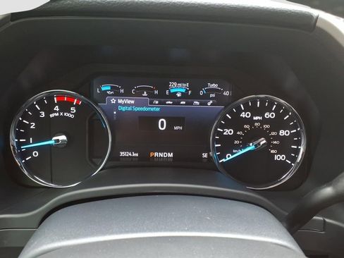 Used 2022 Ford F350 Lariat w/ Tremor Off-Road Package AWD/4WD image 16