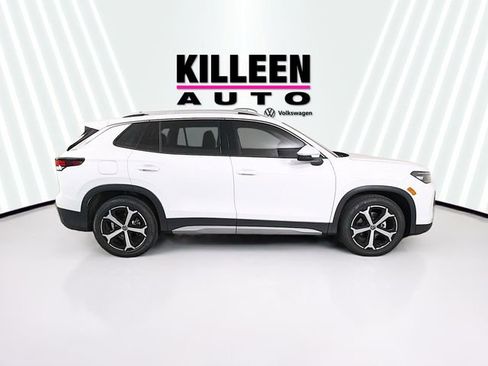 New 2026 Volkswagen Tiguan SE image 8