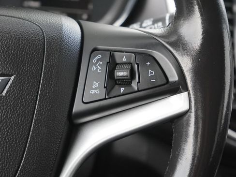 Used 2018 Chevrolet Trax LT w/ LT Convenience Package AWD/4WD image 15