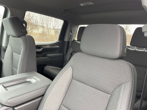 New 2026 GMC Sierra 1500 Elevation image 12