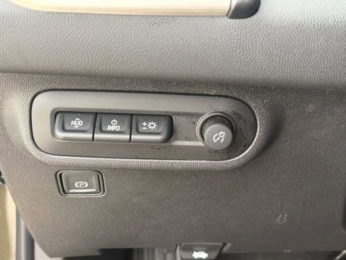 Certified 2024 GMC Terrain Denali w/ Denali Premium Package AWD/4WD image 6