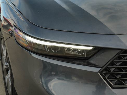 Used 2024 Honda Accord EX image 9