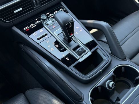 Certified 2023 Porsche Cayenne S AWD/4WD image 22