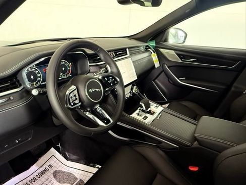 Used 2026 Jaguar F-PACE R-Dynamic S AWD/4WD image 6