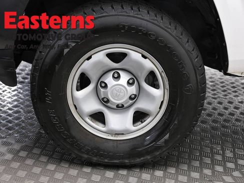 Used 2023 Toyota Tacoma SR RWD image 30