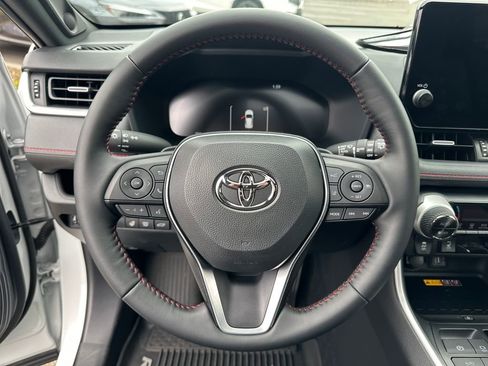 Used 2025 Toyota RAV4 XSE w/ Weather Package image 18