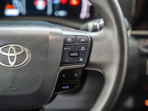 Certified 2025 Toyota Camry LE FWD image 29
