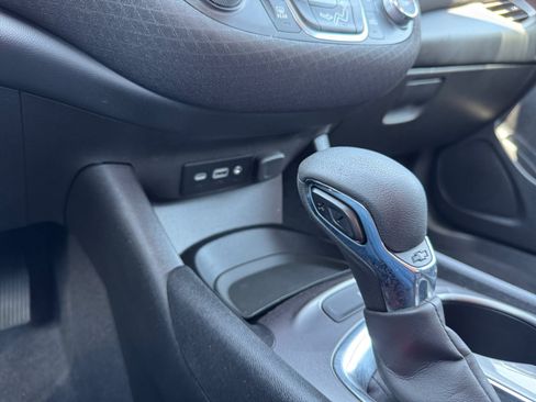 Used 2023 Chevrolet Malibu LS FWD image 25