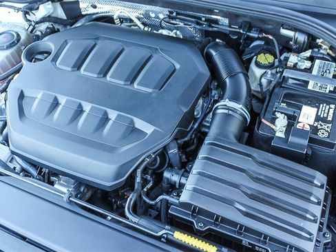 Used 2023 Volkswagen GTI 40th Anniversary Edition image 27