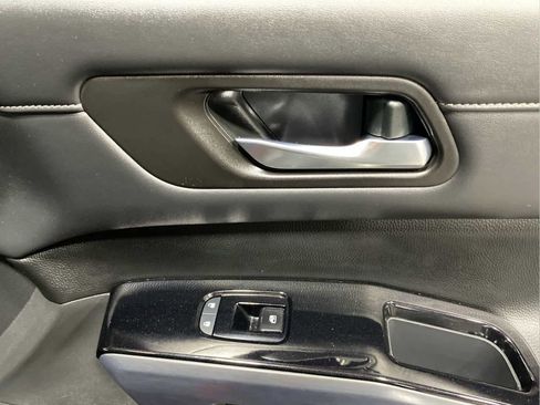 Used 2023 Nissan Pathfinder SL w/ SL Premium Package image 30