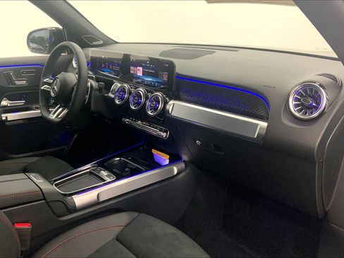 Certified 2025 Mercedes-Benz GLB 35 AMG 4MATIC image 20