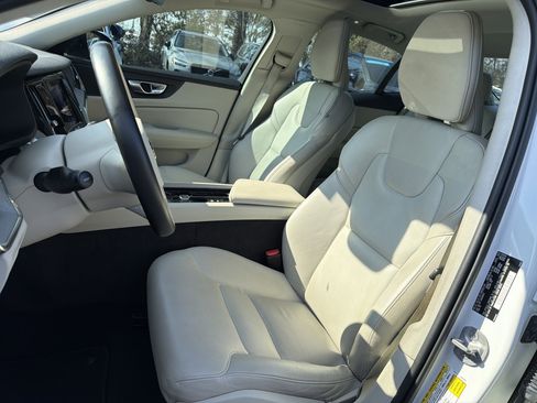 Certified 2024 Volvo S60 B5 Plus w/ Climate Package image 16