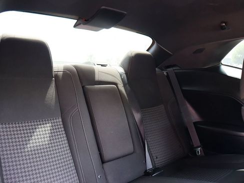 Used 2018 Dodge Challenger SXT RWD image 26