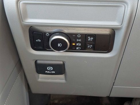 Used 2023 Ford F150 XLT AWD/4WD image 28