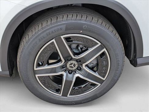 New 2026 Mercedes-Benz GLC 300 image 9