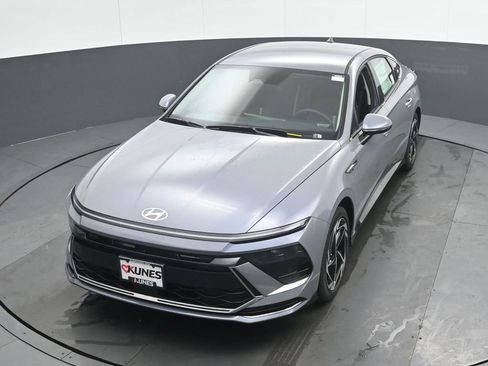 New 2026 Hyundai Sonata SEL FWD image 40