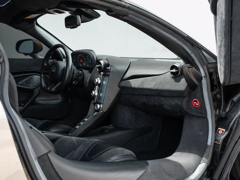 Used 2020 McLaren 720S Spider RWD image 14