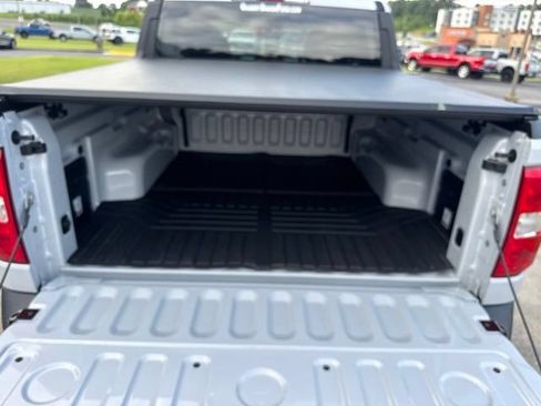 Used 2025 Ford Maverick XL FWD image 23
