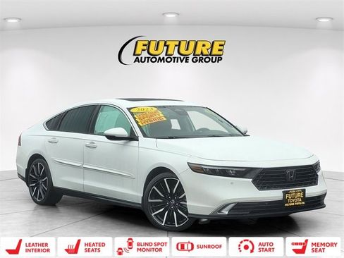 Used 2023 Honda Accord Touring image 1