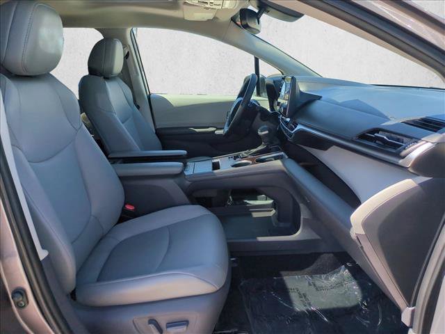 Used 2021 Toyota Sienna XLE FWD image 21