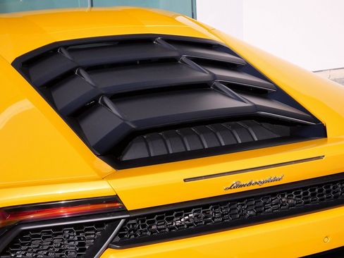 Used 2018 Lamborghini Huracan LP 580-2 image 11