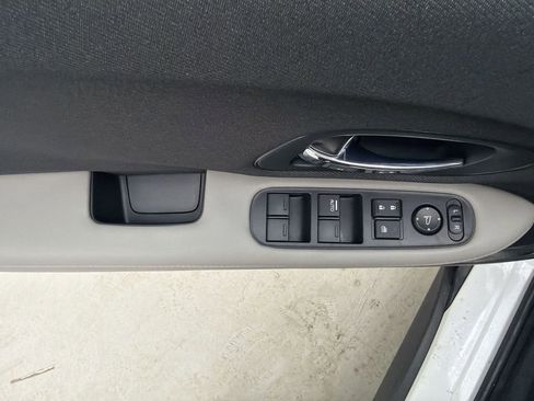 Used 2022 Honda HR-V LX image 14